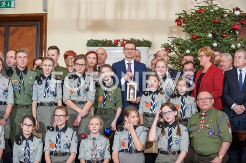  19.12.2018 WARSZAWA<br />BETLEJEMSKIE SWIATLO POKOJU W KANCELARII PREZESA RADY MINISTROW<br />N/Z PREMIER MATEUSZ MORAWIECKI HARCERZE<br /> 