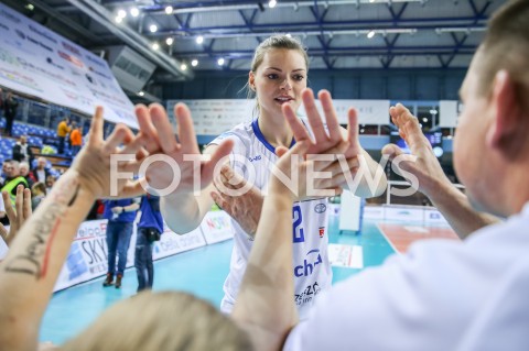  22.12.2018 RZESZOW <br />
SIATKOWKA LIGA SIATKOWKI KOBIET LSK 2018/2019 WOMEN VOLLEYBALL POLAND POLISH LEAGUE <br />
MECZ DEVELOPRES SKYRES RZESZOW - #VOLLEY WROCLAW <br />
N/Z MAJA TOKARSKA KIBICE DOPING PODZIEKOWANIE PIATKI<br />
 