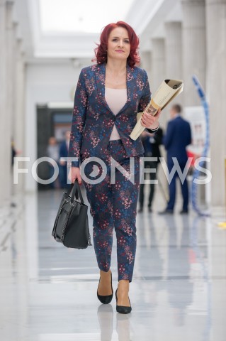  28.12.2018 WARSZAWA SEJM<br />POSIEDZENIE SEJMU<br />DEBATA I GLOSOWANIE NAD USTAWA ZAPOBIEGAJACA WZROSTOWI CEN PRADU W 2019 ROKU<br />N/Z BERNADETA KRYNICKA<br /> 