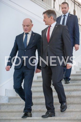  28.12.2018 WARSZAWA SEJM<br />POSIEDZENIE SEJMU<br />DEBATA I GLOSOWANIE NAD USTAWA ZAPOBIEGAJACA WZROSTOWI CEN PRADU W 2019 ROKU<br />N/Z MAREK KUCHCINSKI WALDEMAR ANDZEL<br /> 