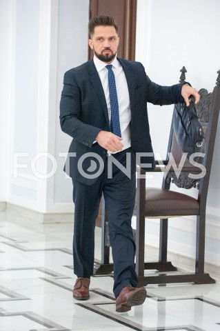  28.12.2018 WARSZAWA SEJM<br />POSIEDZENIE SEJMU<br />DEBATA I GLOSOWANIE NAD USTAWA ZAPOBIEGAJACA WZROSTOWI CEN PRADU W 2019 ROKU<br />N/Z PIOTR CIESLINSKI<br /> 