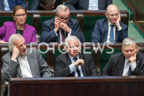  28.12.2018 WARSZAWA SEJM<br />POSIEDZENIE SEJMU<br />DEBATA I GLOSOWANIE NAD USTAWA ZAPOBIEGAJACA WZROSTOWI CEN PRADU W 2019 ROKU<br />N/Z PREZES JAROSLAW KACZYNSKI RYSZARD TERLECKI MAREK SUSKI<br /> 
