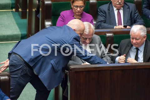  28.12.2018 WARSZAWA SEJM<br />POSIEDZENIE SEJMU<br />DEBATA I GLOSOWANIE NAD USTAWA ZAPOBIEGAJACA WZROSTOWI CEN PRADU W 2019 ROKU<br />N/Z JAROSLAW KACZYNSKI JOACHIM BRUDZINSKI<br /> 