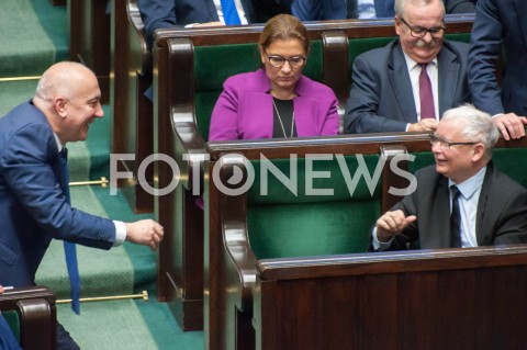  28.12.2018 WARSZAWA SEJM<br />POSIEDZENIE SEJMU<br />DEBATA I GLOSOWANIE NAD USTAWA ZAPOBIEGAJACA WZROSTOWI CEN PRADU W 2019 ROKU<br />N/Z JAROSLAW KACZYNSKI JOACHIM BRUDZINSKI<br /> 