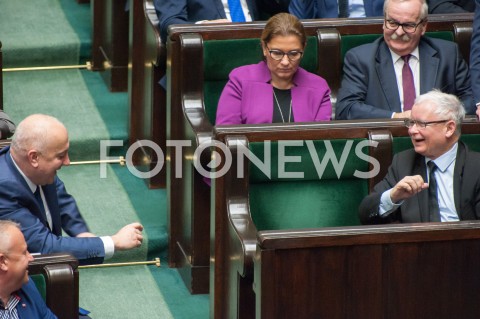  28.12.2018 WARSZAWA SEJM<br />POSIEDZENIE SEJMU<br />DEBATA I GLOSOWANIE NAD USTAWA ZAPOBIEGAJACA WZROSTOWI CEN PRADU W 2019 ROKU<br />N/Z JAROSLAW KACZYNSKI JOACHIM BRUDZINSKI<br /> 