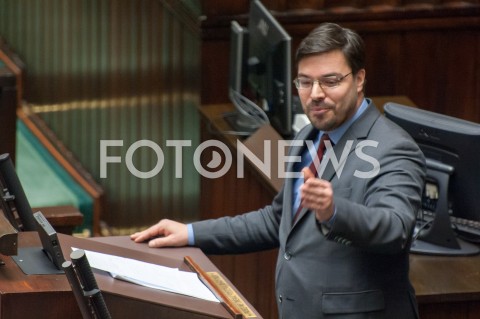  28.12.2018 WARSZAWA SEJM<br />POSIEDZENIE SEJMU<br />DEBATA I GLOSOWANIE NAD USTAWA ZAPOBIEGAJACA WZROSTOWI CEN PRADU W 2019 ROKU<br />N/Z STANISLAW TYSZKA<br /> 