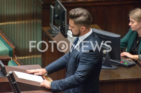  28.12.2018 WARSZAWA SEJM<br />POSIEDZENIE SEJMU<br />DEBATA I GLOSOWANIE NAD USTAWA ZAPOBIEGAJACA WZROSTOWI CEN PRADU W 2019 ROKU<br />N/Z PIOTR CIESLINSKI<br /> 