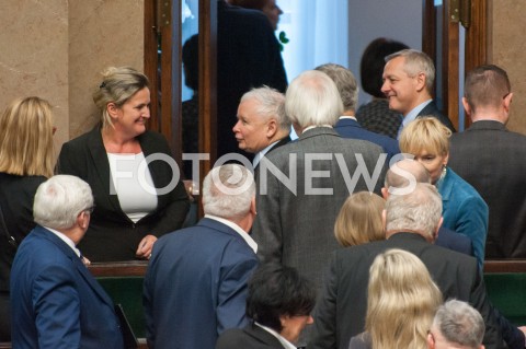  28.12.2018 WARSZAWA SEJM<br />POSIEDZENIE SEJMU<br />DEBATA I GLOSOWANIE NAD USTAWA ZAPOBIEGAJACA WZROSTOWI CEN PRADU W 2019 ROKU<br />N/Z JAROSLAW KACZYNSKI MAREK ZAGORSKI POSLOWIE POSLANKI<br /> 