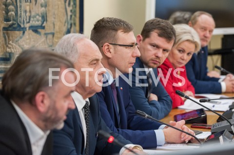  28.12.2018 WARSZAWA SEJM<br />POSIEDZENIE SEJMU<br />KOMISJA FINANSOW PUBLICZNYCH<br />KOMISJA DO SPRAW ENERGII I SKARBU PANSTWA<br />N/Z ANDRZEJ SZLACHTA WOJCIECH ZUBOWSKI MACIEJ MALECKI JAN SZEWCZAK KRYSTYNA SKOWRONSKA<br /> 