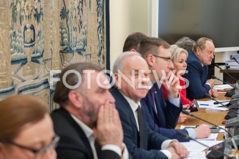  28.12.2018 WARSZAWA SEJM<br />POSIEDZENIE SEJMU<br />KOMISJA FINANSOW PUBLICZNYCH<br />KOMISJA DO SPRAW ENERGII I SKARBU PANSTWA<br />N/Z ANDRZEJ SZLACHTA WOJCIECH ZUBOWSKI MACIEJ MALECKI JAN SZEWCZAK KRYSTYNA SKOWRONSKA<br /> 
