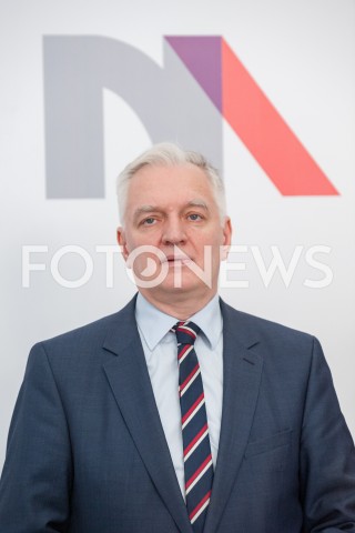  03.01.2019 WARSZAWA<br />BRIEFING W MINISTERSTWIE NAUKI I SZKOLNICTWA WYZSZEGO NA TEMAT DOFINANSOWANIA DZIESIECIU OSRODKOW AKADEMICKICH LACZNA KWOTA 295 MILIONOW ZLOTYCH W RAMACH KONKURSU ZINTEGROWANE PROGRAMY UCZELNI <br />N/Z JAROSLAW GOWIN<br /> 