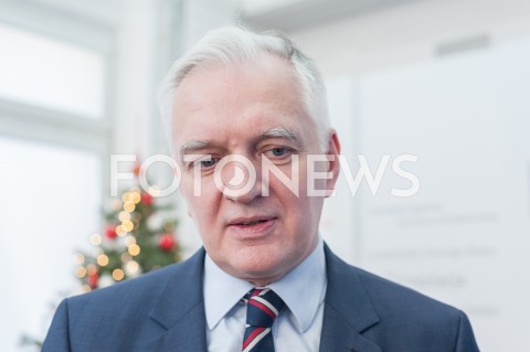  03.01.2019 WARSZAWA<br />BRIEFING W MINISTERSTWIE NAUKI I SZKOLNICTWA WYZSZEGO NA TEMAT DOFINANSOWANIA DZIESIECIU OSRODKOW AKADEMICKICH LACZNA KWOTA 295 MILIONOW ZLOTYCH W RAMACH KONKURSU ZINTEGROWANE PROGRAMY UCZELNI <br />N/Z JAROSLAW GOWIN<br /> 