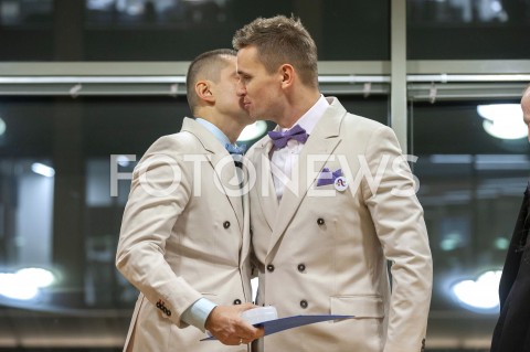  08.01.2019 WARSZAWA<br />ROZPRAWA PRZED WARSZAWSKIM SADEM ADMINISTRACYJNYM O UZNANIE MALZENSTWA JAKUBA KWIECINSKIEGO I DAWIDA MYCKA<br />N/Z JAKUB KWIECINSKI DAWID MYCEK<br /> 