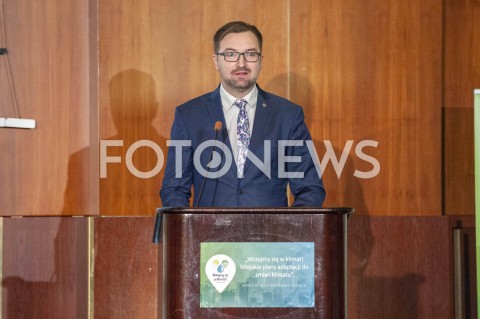  09.01.2019 WARSZAWA<br />KONFERENCJA OPRACOWANIE PLANOW ADAPTACJI DO ZMIAN KLIMATU W MIASTACH POWYZEJ 100 TYSIECY MIESZKANCOW<br />N/Z SLAWOMIR MAZUREK<br /> 