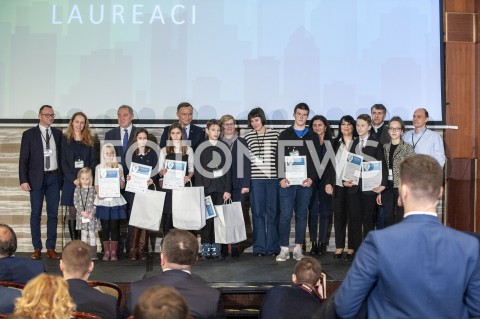  09.01.2019 WARSZAWA<br />KONFERENCJA OPRACOWANIE PLANOW ADAPTACJI DO ZMIAN KLIMATU W MIASTACH POWYZEJ 100 TYSIECY MIESZKANCOW<br />N/Z PREZYDENT ANDRZEJ DUDA HENRYK KOWALCZYK LAUREACI KONKURSU<br /> 