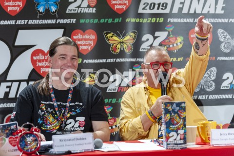  13.01.2019 WARSZAWA<br />27. FINAL WIELKIEJ ORKIESTRY SWIATECZNEJ POMOCY<br />N/Z JERZY JUREK OWSIAK KRZYSZTOF DOBIES<br /> 