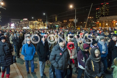 Marsz milczenia pamięci prezydenta Pawła Adamowicza w Warszawie