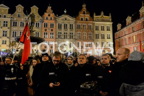  14.01.2019 GDANSK<br />POZEGNANIE PREZYDENTA GDANSKA PAWLA ADAMOWICZA PRZEZ GDANSZCZAN<br />N/Z PREZYDENT GDYNI WOJCIECH SZCZUREK ZEGNA PREZYDENTA PAWLA ADAMOWICZA<br /> 