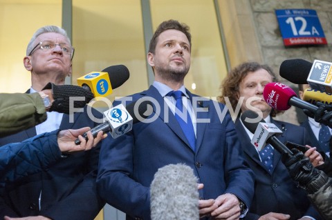  16.01.2019 WARSZAWA<br />KONFERENCJA WSPOLNA PREZYDENTOW WARSZAWY POZNANIA I SOPOTU WS. ORGANIZACJI UROCZYSTOSCI UPAMIETNIAJACYCH PAWLA ADAMOWICZA W POLSKICH MIASTACH<br />N/Z RAFAL TRZASKOWSKI JACEK JASKOWIAK JACEK KARNOWSKI<br /> 