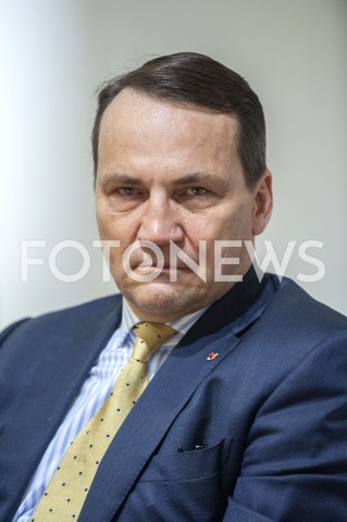  17.01.2019 WARSZAWA<br />DEBATA FUNDACJI BATOREGO POLSKA W UNII PASAZER NA GAPE CZY WSPOLPRACOWNIK<br />N/Z RADEK RADOSLAW SIKORSKI<br /> 