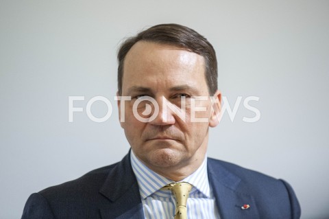  17.01.2019 WARSZAWA<br />DEBATA FUNDACJI BATOREGO POLSKA W UNII PASAZER NA GAPE CZY WSPOLPRACOWNIK<br />N/Z RADEK RADOSLAW SIKORSKI<br /> 