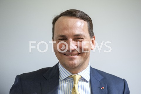  17.01.2019 WARSZAWA<br />DEBATA FUNDACJI BATOREGO POLSKA W UNII PASAZER NA GAPE CZY WSPOLPRACOWNIK<br />N/Z RADEK RADOSLAW SIKORSKI<br /> 