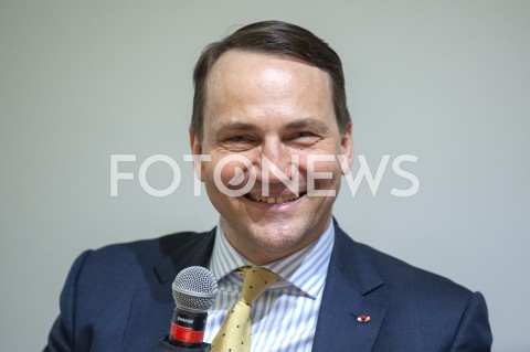  17.01.2019 WARSZAWA<br />DEBATA FUNDACJI BATOREGO POLSKA W UNII PASAZER NA GAPE CZY WSPOLPRACOWNIK<br />N/Z RADEK RADOSLAW SIKORSKI<br /> 