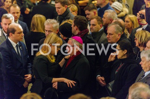  17.01.2019 GDANSK<br />TRUMNA Z CIALEM PREZYDENTA PAWLA ADAMOWICZA WYSTAWIONA W EUROPEJSKIM CENTRUM SOLIDARNOSCI W GDANSKU<br />N/Z MAGDALENA ADAMOWICZ SLAWOJ LESZEK GLODZ<br /> 