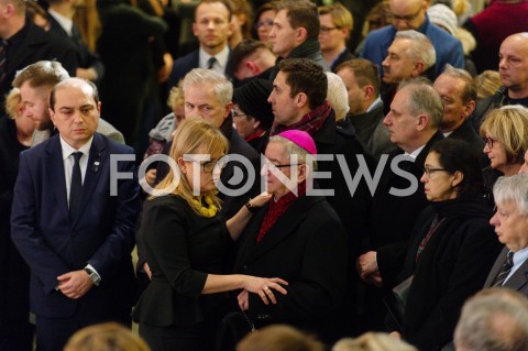  17.01.2019 GDANSK<br />TRUMNA Z CIALEM PREZYDENTA PAWLA ADAMOWICZA WYSTAWIONA W EUROPEJSKIM CENTRUM SOLIDARNOSCI W GDANSKU<br />N/Z MAGDALENA ADAMOWICZ SLAWOJ LESZEK GLODZ<br /> 