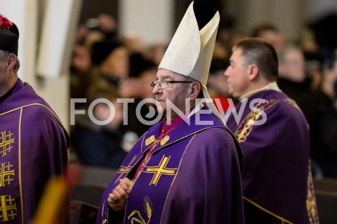  18.01.2019 GDANSK<br />MSZA SWIETA W INTENCJI ZMARLEGO PREZYDENTA PAWLA ADAMOWICZA W BAZYLICE MARIACKIEJ W GDANSKU<br />N/Z ARCYBISKUP SLAWOJ LESZEK GLODZ<br /> 