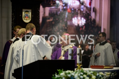Msza w intencji prezydenta Pawła Adamowicza w Bazylice Mariackiej w Gdańsku