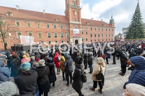  19.01.2019 WARSZAWA<br />TRANSMISJA POGRZEBU PAWLA ADAMOWICZA<br />N/Z PLAC ZAMKOWY<br /> 