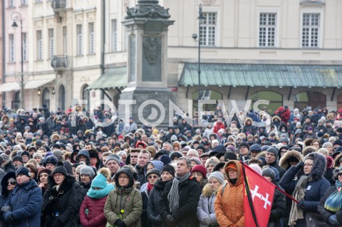  19.01.2019 WARSZAWA<br />TRANSMISJA POGRZEBU PAWLA ADAMOWICZA<br /> 