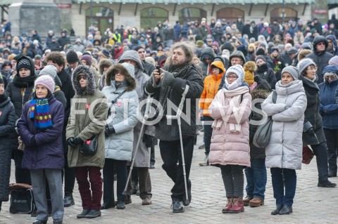  19.01.2019 WARSZAWA<br />TRANSMISJA POGRZEBU PAWLA ADAMOWICZA<br /> 