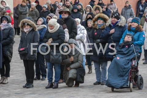  19.01.2019 WARSZAWA<br />TRANSMISJA POGRZEBU PAWLA ADAMOWICZA<br /> 