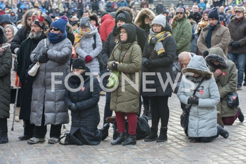  19.01.2019 WARSZAWA<br />TRANSMISJA POGRZEBU PAWLA ADAMOWICZA<br /> 