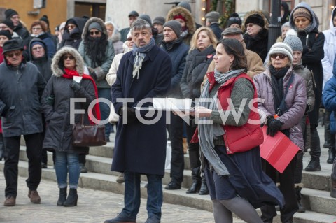 19.01.2019 WARSZAWA<br />TRANSMISJA POGRZEBU PAWLA ADAMOWICZA<br /> 