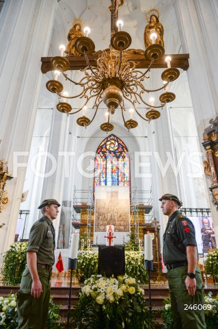  19.01.2019 GDANSK<br />CEREMONIA POGRZEBOWA ZAMORDOWANEGO PREZYDENTA GDANSKA PAWLA ADAMOWICZA W BAZYLICE MARIACKIEJ W GDANSKU<br />N/Z HARCERZE<br /> 