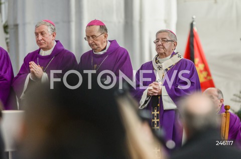  19.01.2019 GDANSK<br />CEREMONIA POGRZEBOWA ZAMORDOWANEGO PREZYDENTA GDANSKA PAWLA ADAMOWICZA W BAZYLICE MARIACKIEJ W GDANSKU<br />N/Z ABP ARCYBISKUP LESZEK SLAWOJ GLODZ <br /> 