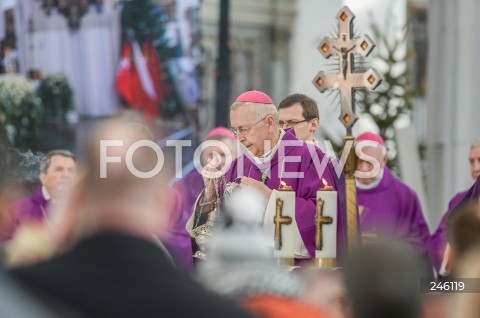  19.01.2019 GDANSK<br />CEREMONIA POGRZEBOWA ZAMORDOWANEGO PREZYDENTA GDANSKA PAWLA ADAMOWICZA W BAZYLICE MARIACKIEJ W GDANSKU<br />N/Z ABP ARCYBISKUP STANISLAW GADECKI<br /> 