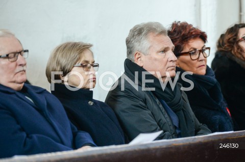  19.01.2019 GDANSK<br />CEREMONIA POGRZEBOWA ZAMORDOWANEGO PREZYDENTA GDANSKA PAWLA ADAMOWICZA W BAZYLICE MARIACKIEJ W GDANSKU<br />N/Z LECH WALESA DANUTA WALESA ALEKSANDER KWASNIEWSKI JOLANTA KWASNIEWSKA<br /> 
