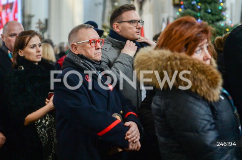 19.01.2019 GDANSK<br />CEREMONIA POGRZEBOWA ZAMORDOWANEGO PREZYDENTA GDANSKA PAWLA ADAMOWICZA W BAZYLICE MARIACKIEJ W GDANSKU<br /><br />N/Z JUREK JERZY OWSIAK LIDIA NIEDZWIECKA - OWSIAK<br /> 