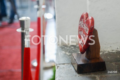  19.01.2019 GDANSK<br />CEREMONIA POGRZEBOWA ZAMORDOWANEGO PREZYDENTA GDANSKA PAWLA ADAMOWICZA W BAZYLICE MARIACKIEJ W GDANSKU<br /><br />N/Z SERDUSZKO SERCE WOSP WIELKA ORKIESTRA SWIATECZNEJ POMOCY<br /> 