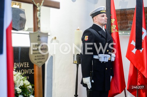  19.01.2019 GDANSK<br />CEREMONIA POGRZEBOWA ZAMORDOWANEGO PREZYDENTA GDANSKA PAWLA ADAMOWICZA W BAZYLICE MARIACKIEJ W GDANSKU<br />N/Z KRZYZ URNA KAPLICA MIEJSCE GDZIE ZOSTALA ZLOZONA URNA Z PROCHAMI PREZYDENTA PAWLA ADAMOWICZA NAGROBEK GROBOWIEC GROB<br /> 