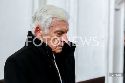  19.01.2019 GDANSK<br />CEREMONIA POGRZEBOWA ZAMORDOWANEGO PREZYDENTA GDANSKA PAWLA ADAMOWICZA W BAZYLICE MARIACKIEJ W GDANSKU<br />N/Z JERZY BUZEK<br /> 