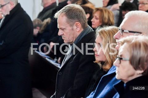  19.01.2019 GDANSK<br />CEREMONIA POGRZEBOWA ZAMORDOWANEGO PREZYDENTA GDANSKA PAWLA ADAMOWICZA W BAZYLICE MARIACKIEJ W GDANSKU<br />N/Z DONALD TUSK MALGORZATA TUSK LECH WALESA DANUTA WALESA<br /> 