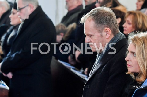  19.01.2019 GDANSK<br />CEREMONIA POGRZEBOWA ZAMORDOWANEGO PREZYDENTA GDANSKA PAWLA ADAMOWICZA W BAZYLICE MARIACKIEJ W GDANSKU<br />N/Z DONALD TUSK MALGORZATA TUSK <br /> 