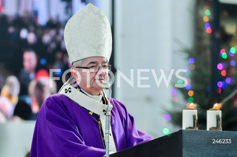  19.01.2019 GDANSK<br />CEREMONIA POGRZEBOWA ZAMORDOWANEGO PREZYDENTA GDANSKA PAWLA ADAMOWICZA W BAZYLICE MARIACKIEJ W GDANSKU<br />N/Z ARCYBISKUP ABP LESZEK SLAWOJ GLODZ<br /> 