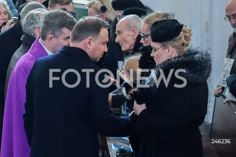  19.01.2019 GDANSK<br />CEREMONIA POGRZEBOWA ZAMORDOWANEGO PREZYDENTA GDANSKA PAWLA ADAMOWICZA W BAZYLICE MARIACKIEJ W GDANSKU<br />N/Z MAGDALENA ADAMOWICZ ZONA PREZYDENTA PAWLA ADAMOWICZA PREZYDENT RP ANRZEJ DUDA SKLADA KONDOLENCJE<br /> 