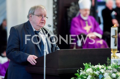  19.01.2019 GDANSK<br />CEREMONIA POGRZEBOWA ZAMORDOWANEGO PREZYDENTA GDANSKA PAWLA ADAMOWICZA W BAZYLICE MARIACKIEJ W GDANSKU<br />N/Z ALEKSANDER HALL <br /> 